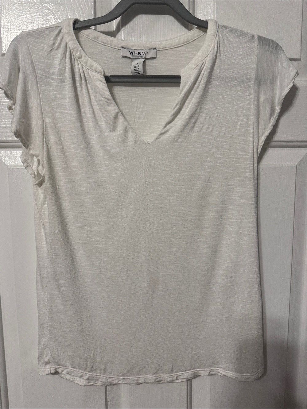 White House Black Market Cream V-Neck Cap Sleeve Tee